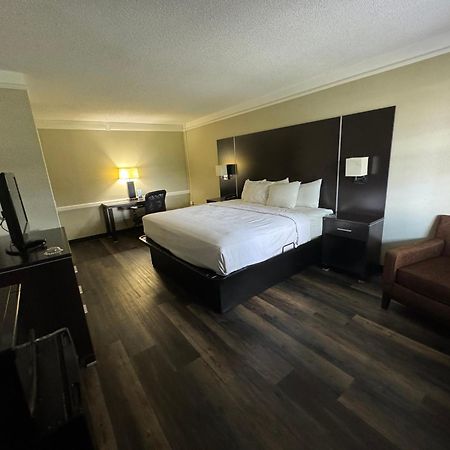 Travelodge By Wyndham Таскалуса Екстер'єр фото