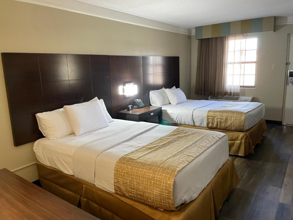 Travelodge By Wyndham Таскалуса Екстер'єр фото